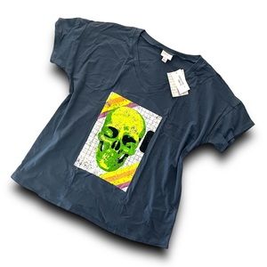 LuLaRoe Lisa V-Neck Tee • 100% Cotton • Halloween • Graphic Skull